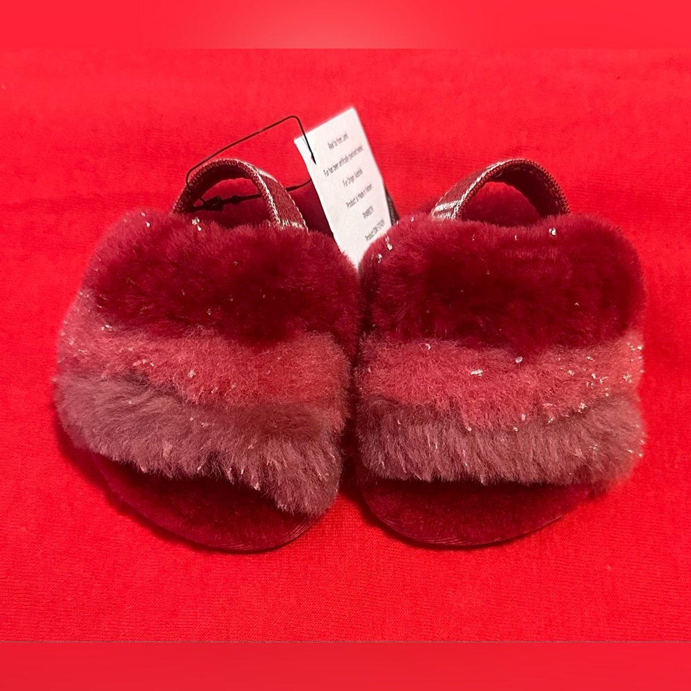 Baby Ugg slippers . Size 0/1 new